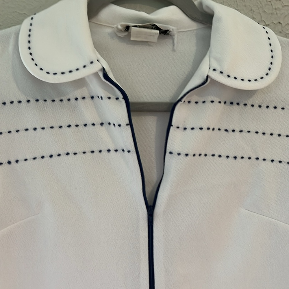 Kenny Classics vintage dress 70’s. No size tag. Color: white , navy blue detail, - Picture 3 of 8